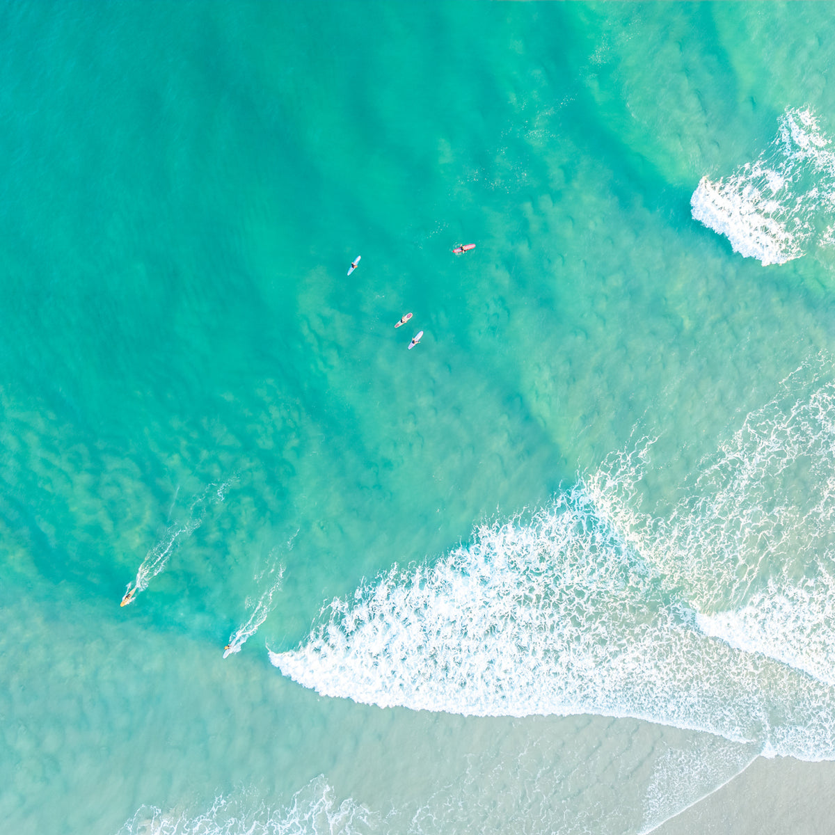 "Wategos Waves" Photography Print - Belinda Doyle - Australian Photographer & Resin Artist