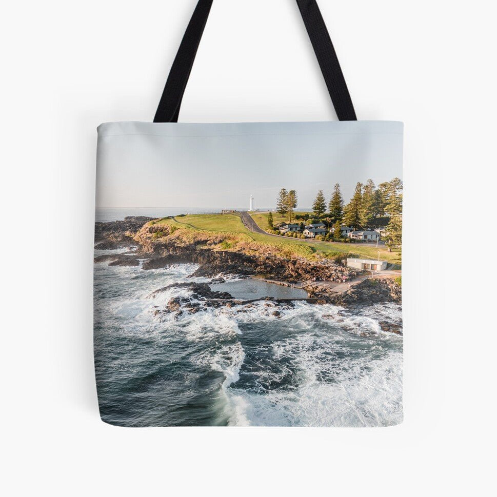 Blowhole Rock Pool (Kiama) Beach Bag - Belinda Doyle - Australian Photographer & Resin Artist
