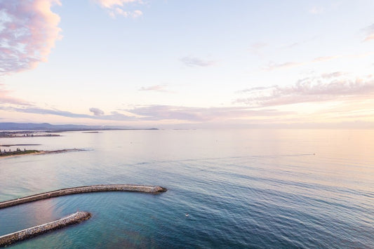 Shellharbour "Toothbrush Horizon" Acrylic Block